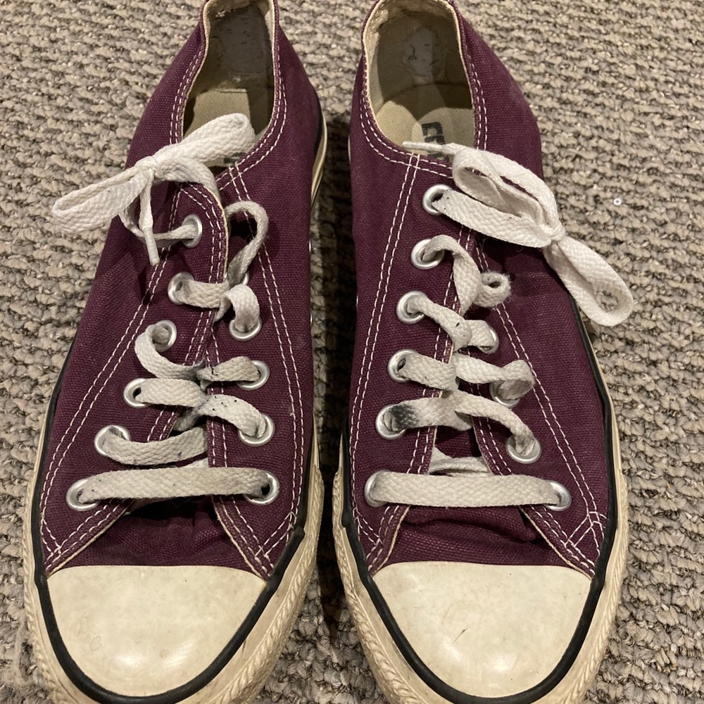 Maroon converse sneakers